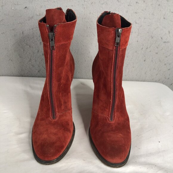 LD Tuttle Bootie Womens 9 US 40 EU Red Suede Leather Heels Boho Artsy - Picture 3 of 16